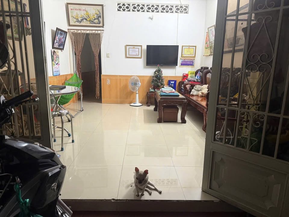 Nhà hẻm đường 185, Phường Long Bình, Thủ Đức, 49.5m² giá 4.95 tỷ - Cơ hội đầu tư nâng cấp!