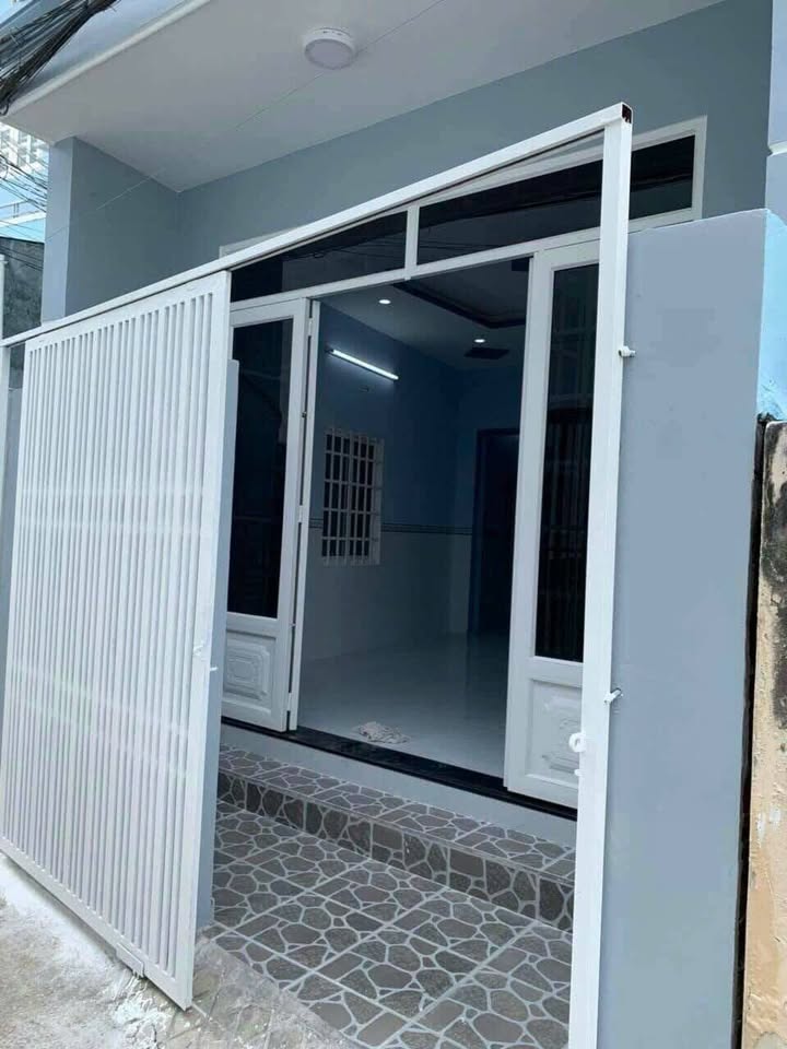 Nhà phố Phước Long B, Q9 45m² giá 4 tỷ - Sổ hồng chính chủ, xe hơi vào tận nơi!