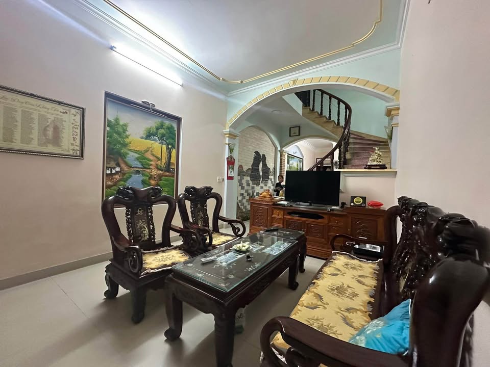 Nhà 4 tầng Khu Đông Nam Cường, Hải Dương 72m² giá 5.8 tỷ - Chính chủ bán gấp!