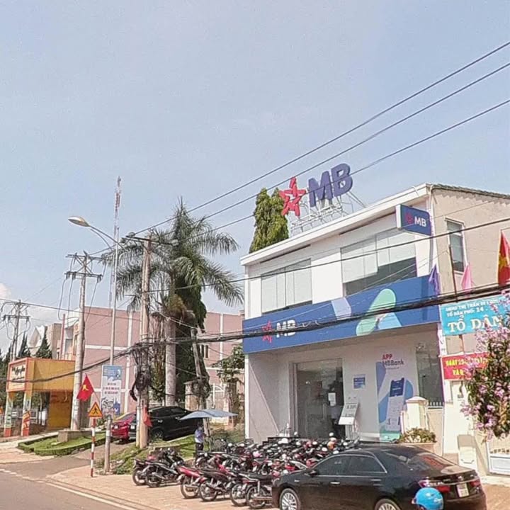 Cho thuê mặt tiền QL20, Hùng Vương, Di Linh 200m² - Pháp lý chuẩn, sẵn sàng vào ở!