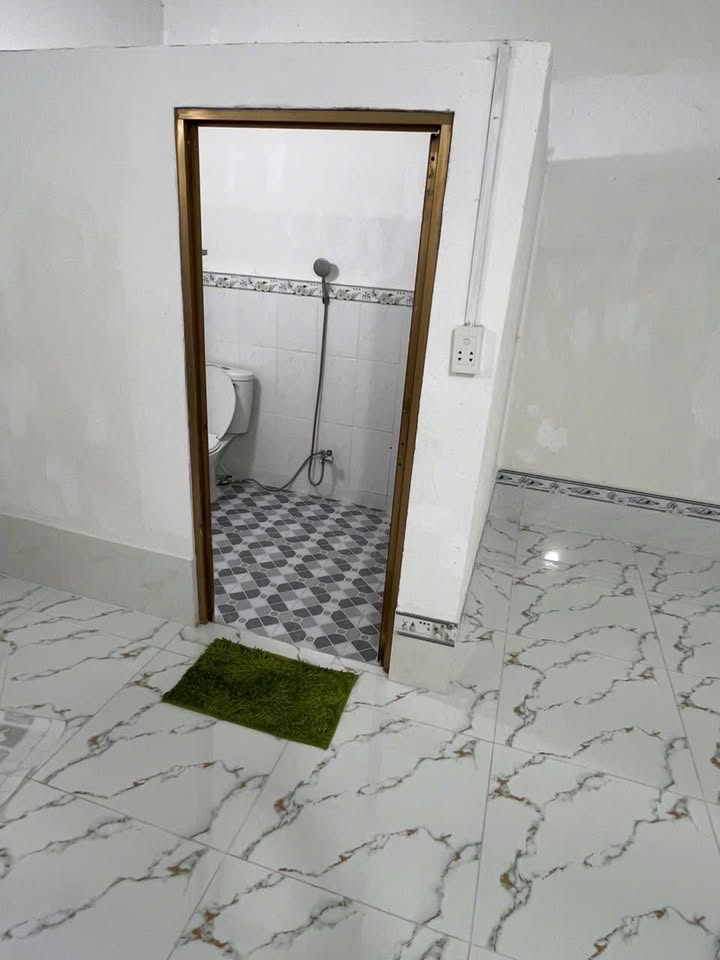 Nhà nguyên căn cho thuê tại Long Thạnh Mỹ, Q9 - Chỉ 5,5 triệu/tháng!