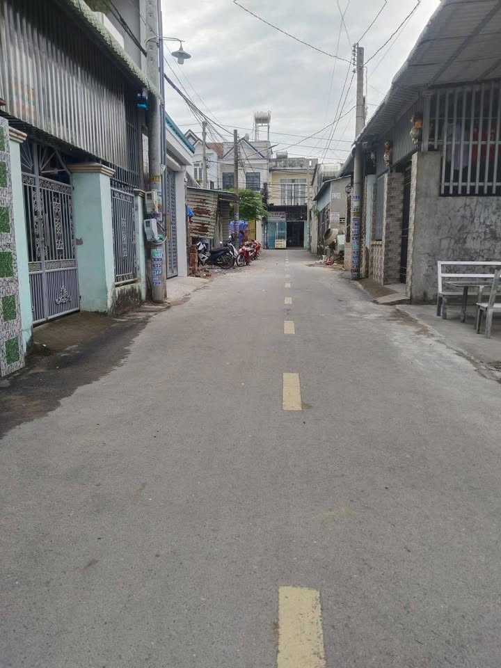 Đất nền 200m² tại Nhơn Trạch, Đồng Nai - Sổ hồng riêng, giá tốt chỉ 4.6 tỷ!