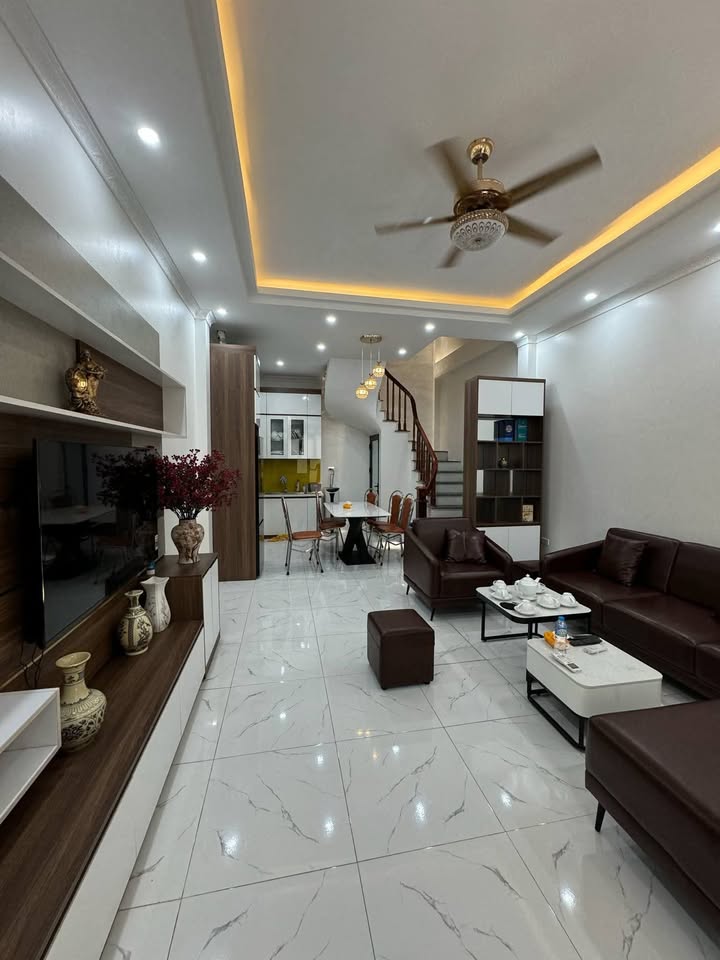 Nhà mặt phố Tái Định Cư Quang Lai - Thanh Trì 30m² giá 12.5 tỷ - Kinh doanh đỉnh cao!