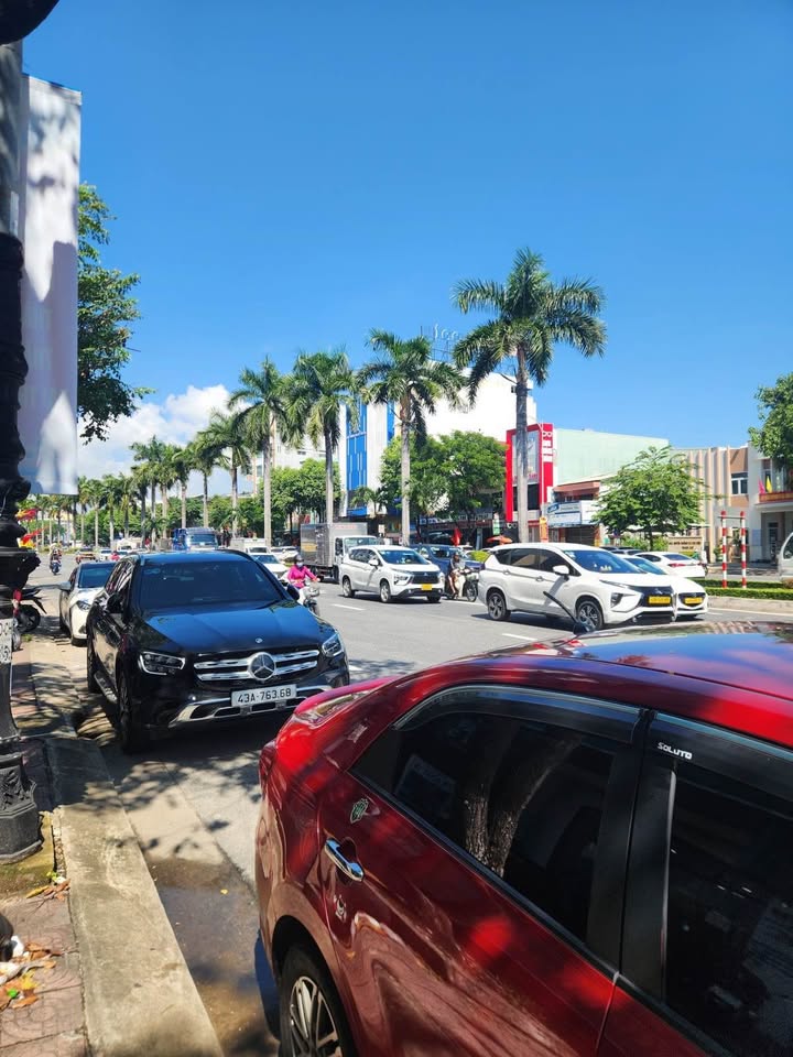 Bán nhà mặt tiền Điện Biên Phủ, Đà Nẵng 80m² giá 17 tỷ - Đầu tư sinh lời hấp dẫn!