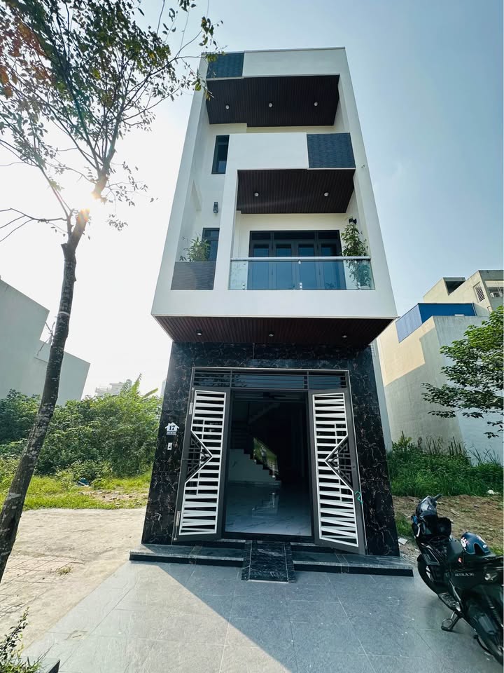 Nhà 3 tầng KĐT Bãi Viên, 64m² giá 4.58 tỷ - Full nội thất ngay!