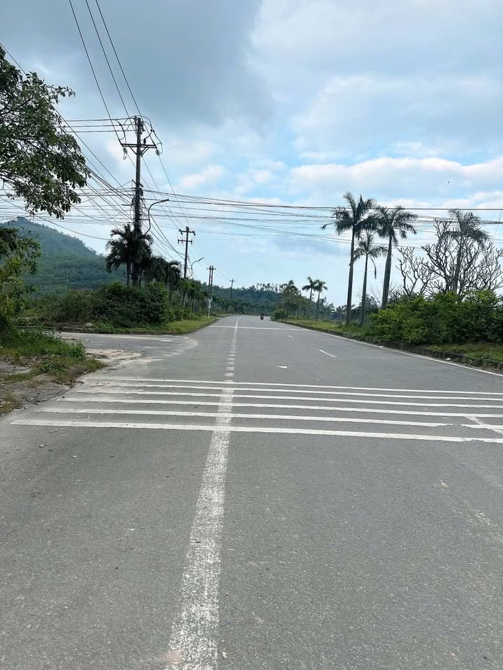 Đất nền mặt tiền đường Nguyễn Văn Đạt Lăng Cô 157m² giá 2.x tỷ - Kinh doanh thuận lợi!