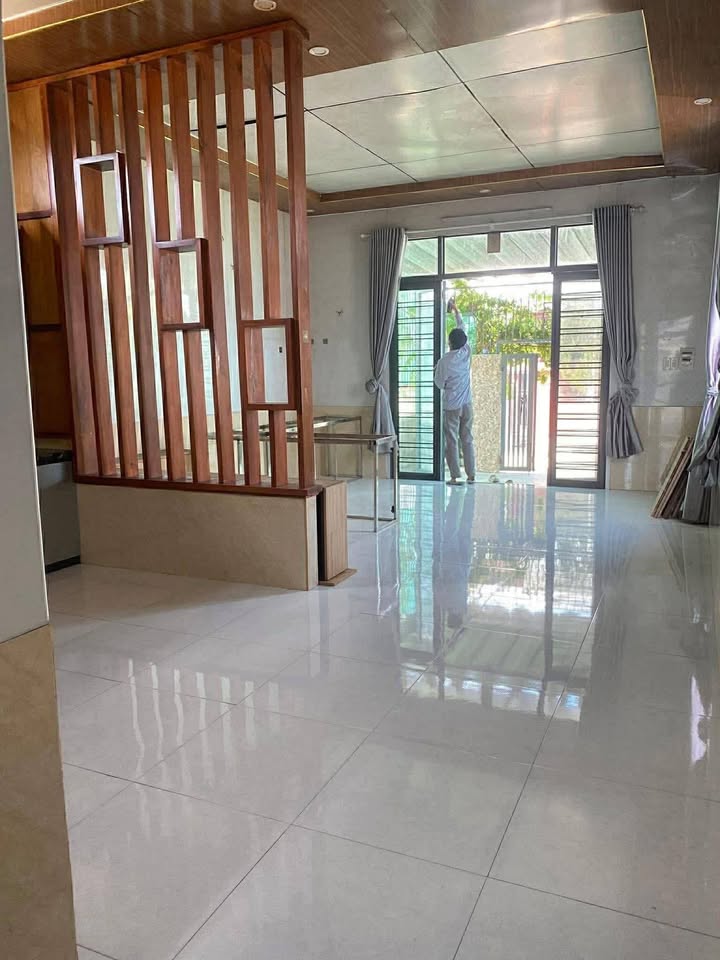 Nhà nguyên căn cho thuê tại Kiệt Nguyễn Hữu Cảnh, 117m² giá 4 triệu - Khu yên tĩnh, an ninh!