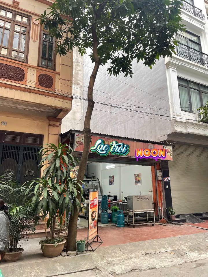 Đất Ngụy Như Kon Tum, 40m² giá 12 tỷ - Mặt tiền rộng, ô tô vào tận nhà!