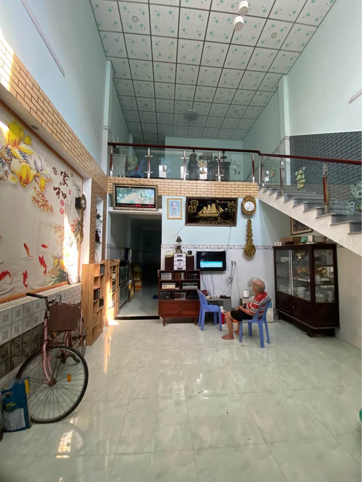 Nhà Phường 9, Mỹ Tho 110m² giá 2 tỷ - Bán gấp trước Tết!