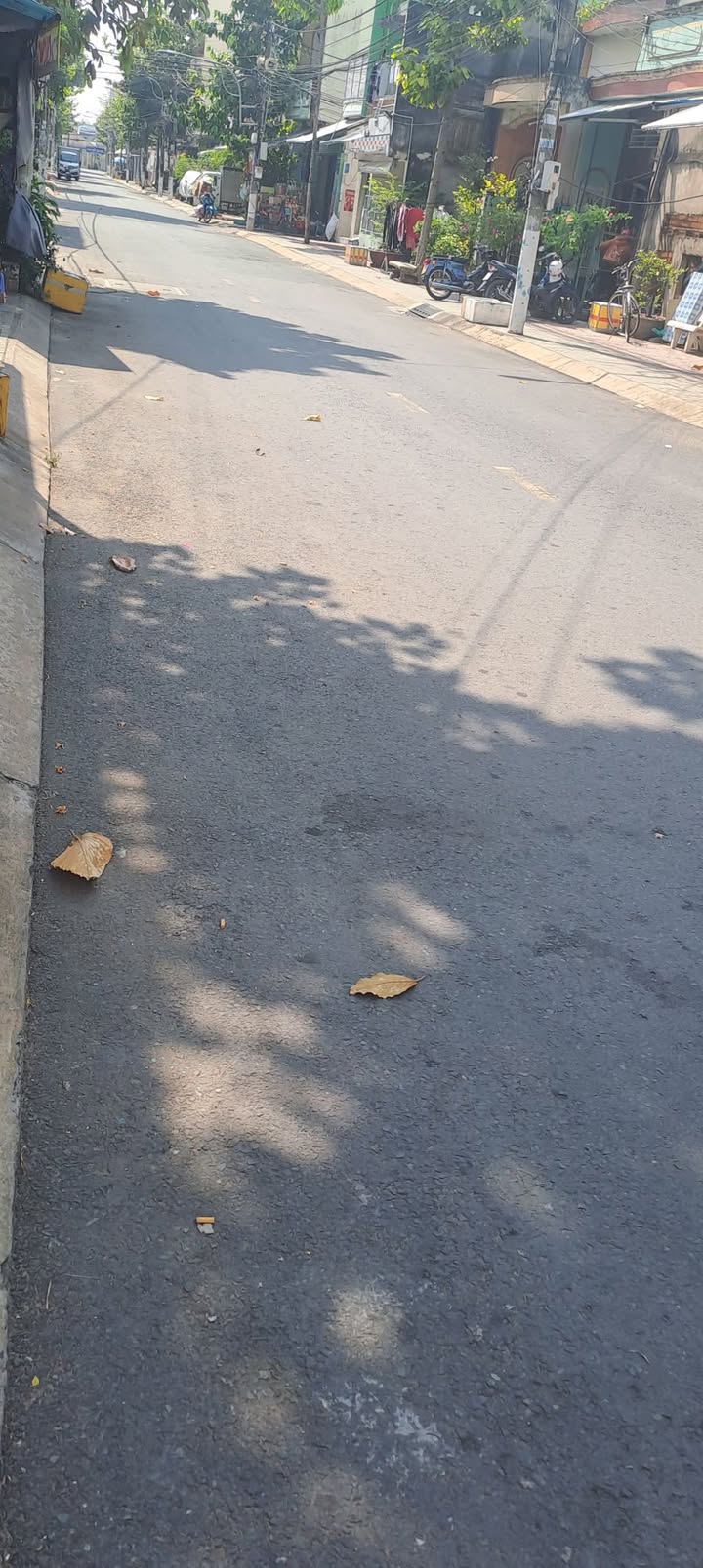 Nhà kho 2 tầng hẻm xe tải Phường 3, Mỹ Tho 180m² giá 3.1 tỷ - Đầu tư sinh lời!