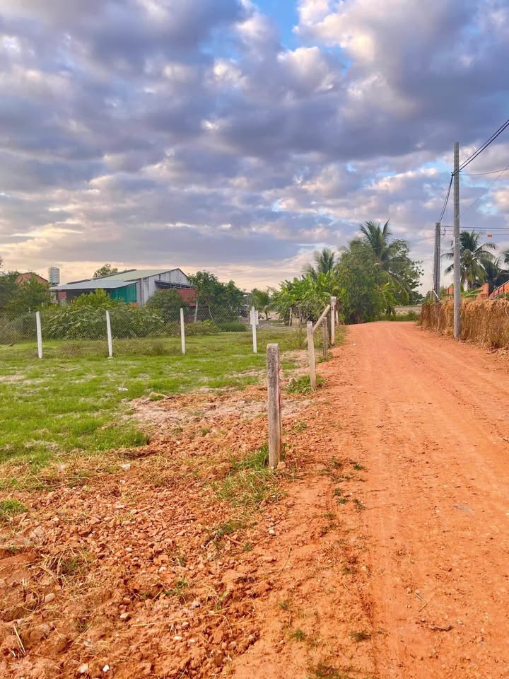 Đất nền Thị trấn Châu Thành, Tây Ninh 50m² giá 279 triệu - Sổ hồng chính chủ, gần trung tâm!