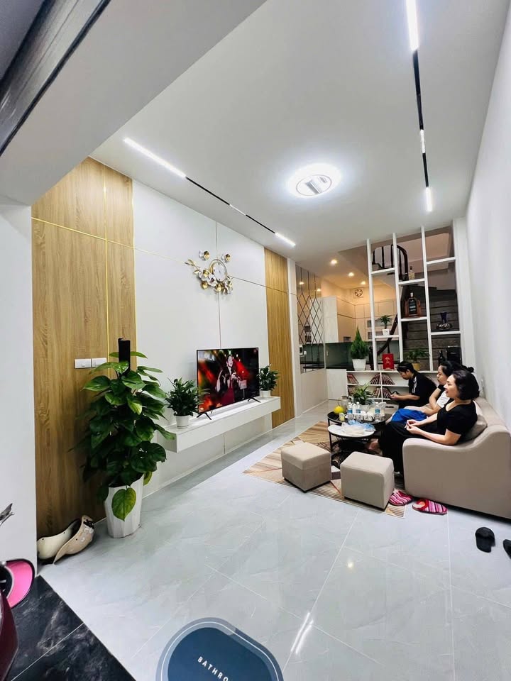 Nhà phố Quan Hoa, Cầu Giấy 39m² giá 9 tỷ - Ngõ rộng thoáng, vài bước ra phố!