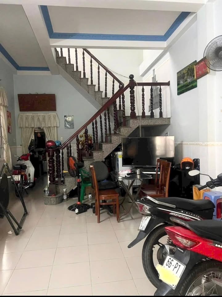 Nhà 1 trệt 1 lầu Đường Lộ Hoà Tây, Cao Lãnh, 184.6m² giá 2,8 tỷ - Chính chủ bán gấp!