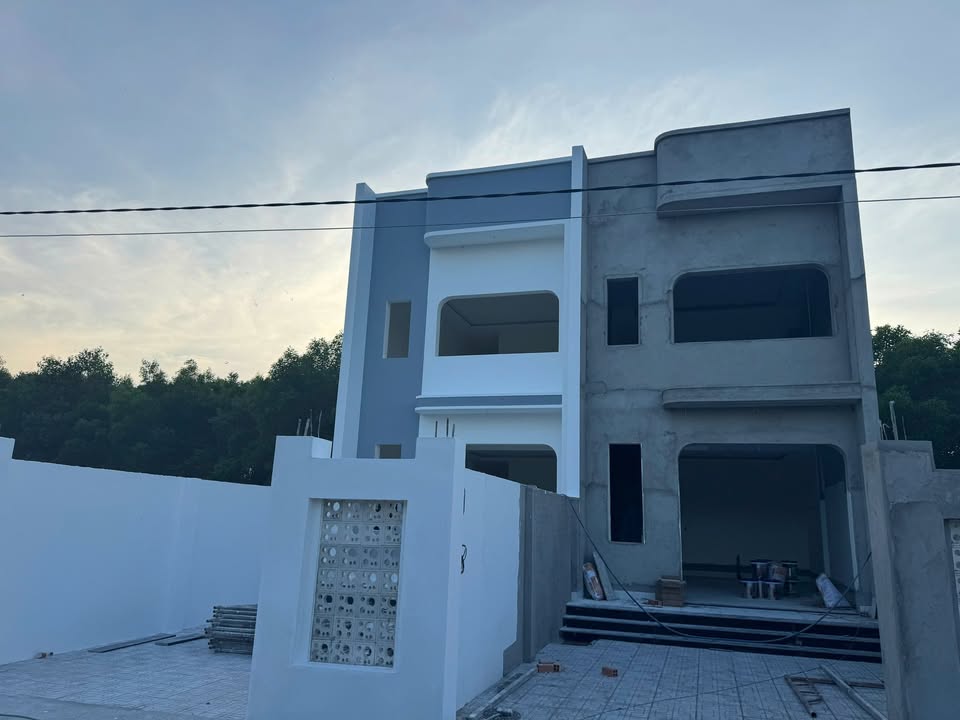 Nhà phố Thạnh Tân cũ, 110m² giá 1.4 tỷ - Full nội thất tặng ngay!