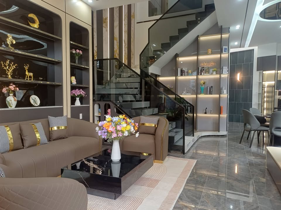 Nhà 3 tầng Nguyễn Như Hạnh, 89m² giá 5.8 tỷ - Thiết kế hiện đại, sẵn sàng vào ở!