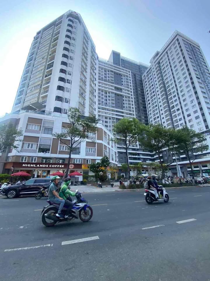 FrontHouse Trần Hưng Đạo, Quận Sơn Trà 100m² giá 2x tỷ - Đầu tư sinh lời ngay!