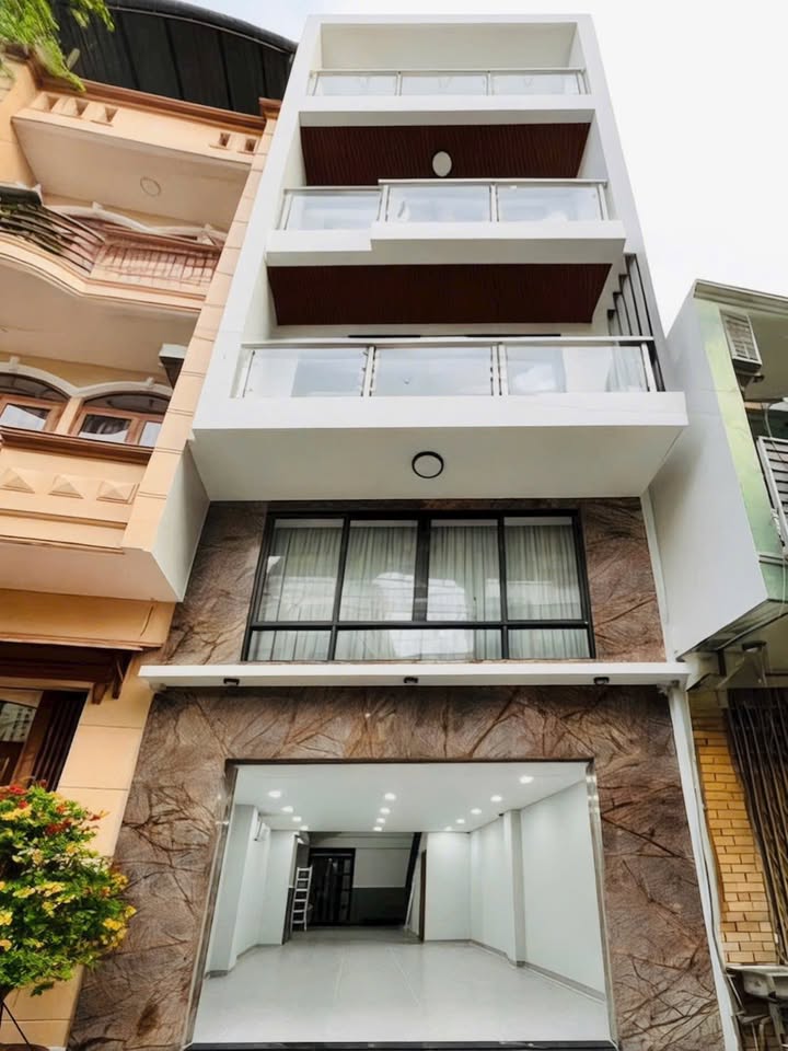 Nhà mặt tiền Đường Hoa, Phú Nhuận 60m² - Khu VIP Phan Xích Long, Thích hợp làm Văn phòng, Spa!