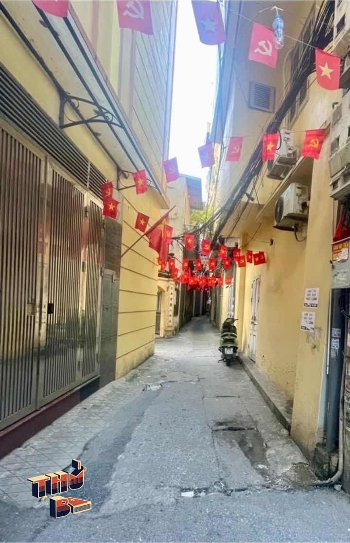 Nhà riêng Minh Khai, Hai Bà Trưng 30m² giá 6 tỷ - Vị trí trung tâm, an ninh tốt!