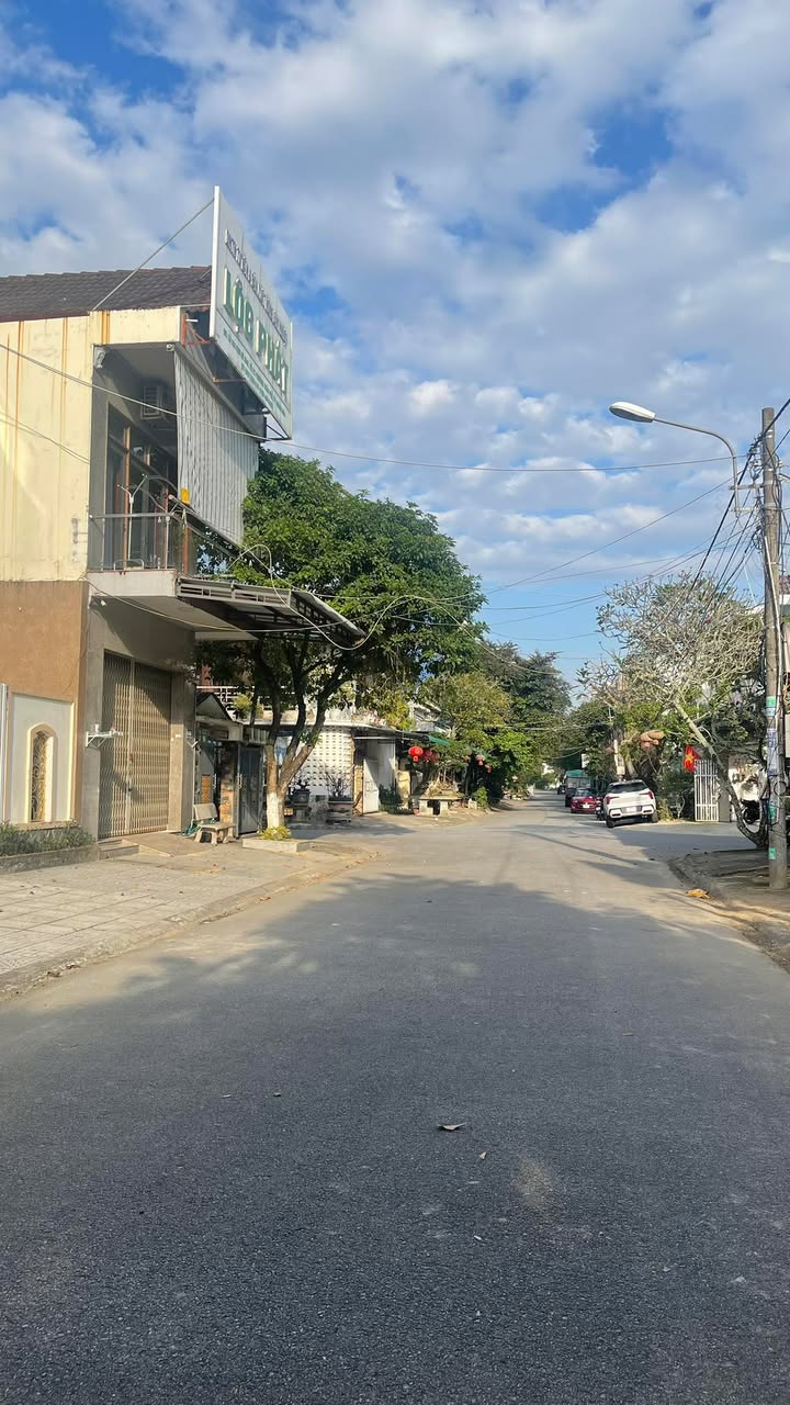 Đất nền Nguyễn Khuyến, Quảng Ngãi 100m² giá 2.55 tỷ - An ninh, dân trí cao!