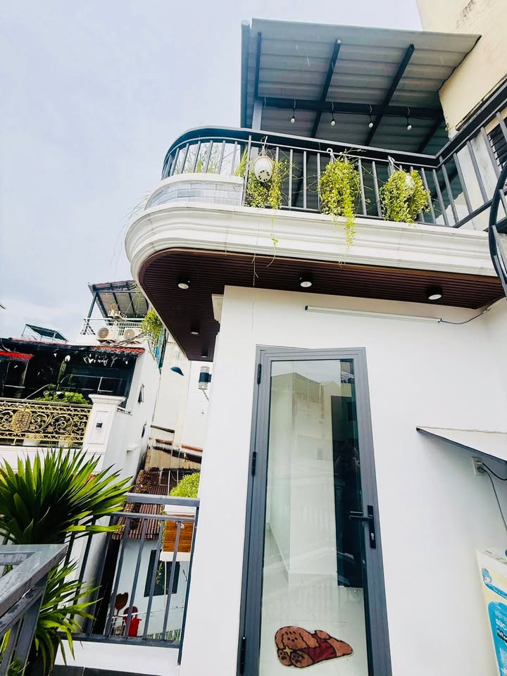 Nhà nguyên căn cho thuê tại Vạn Kiếp, Bình Thạnh 4 tầng - Full nội thất, sẵn sàng vào ở!