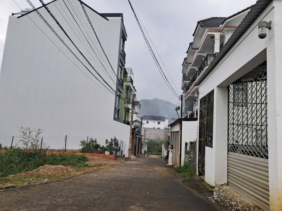 Đất nền Nguyễn Hữu Cầu, Đà Lạt 200m² giá 7.15 tỷ - Sổ riêng xây dựng