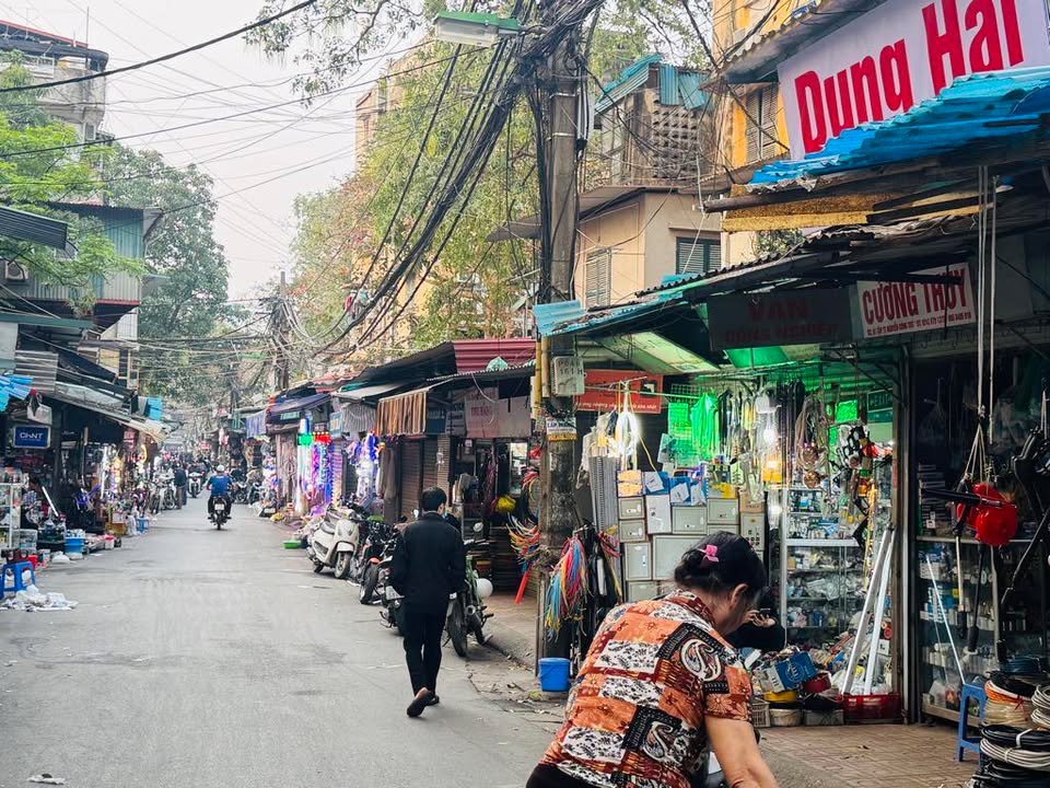 Bán gấp FrontHouse Tập Thể Nguyễn Tuân 76m² - Ô TÔ VÀO NHÀ - Kinh doanh bất chấp!