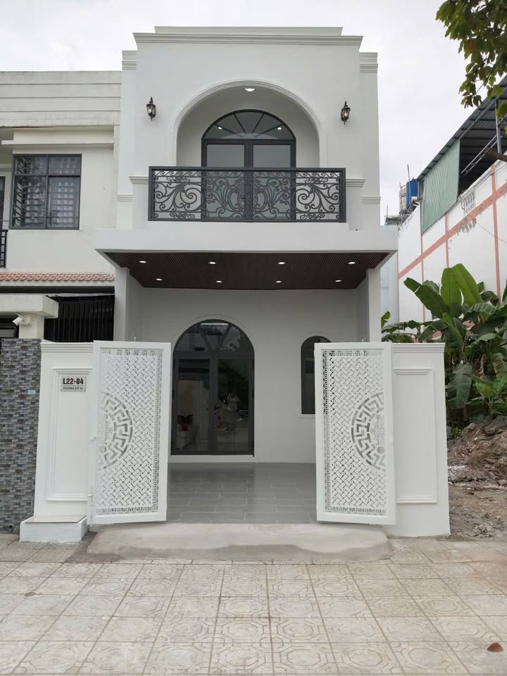 Nhà 1 trệt 1 lầu tại khu dân cư An Bình, Rạch Giá 100m² giá 2.96 tỷ - Sang trọng, hiện đại, sẵn sàng vào ở!