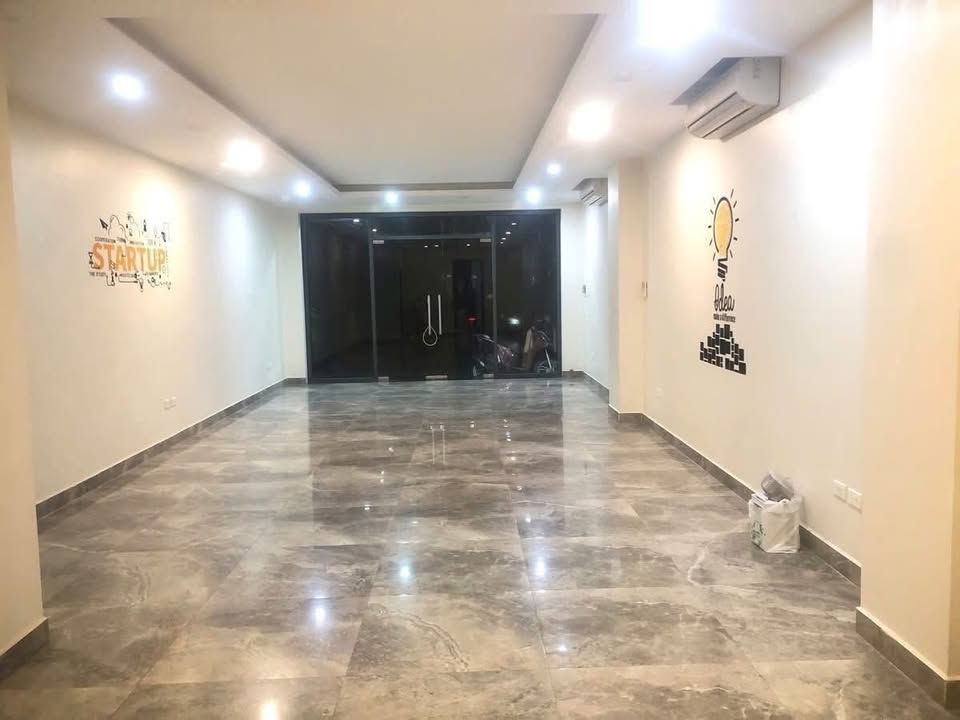 Cho thuê mặt bằng nhà phố Park River 75m² - Vỉa hè rộng, thoáng mát!