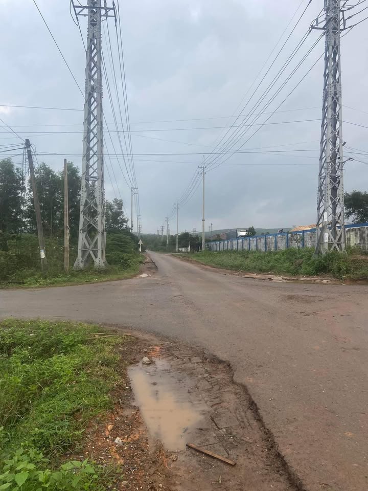 Đất thổ cư 300m² tại phường Cội Cam, giá 8xx triệu - Vị trí đắc địa gần khu công nghiệp!