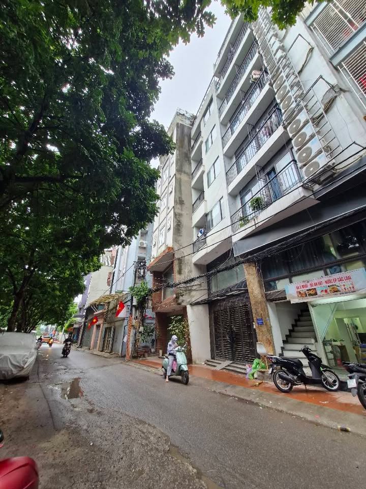Cho thuê tòa nhà 8 tầng tại Phùng Khoang 105m² giá 110 triệu - Thích hợp đầu tư sinh lời!
