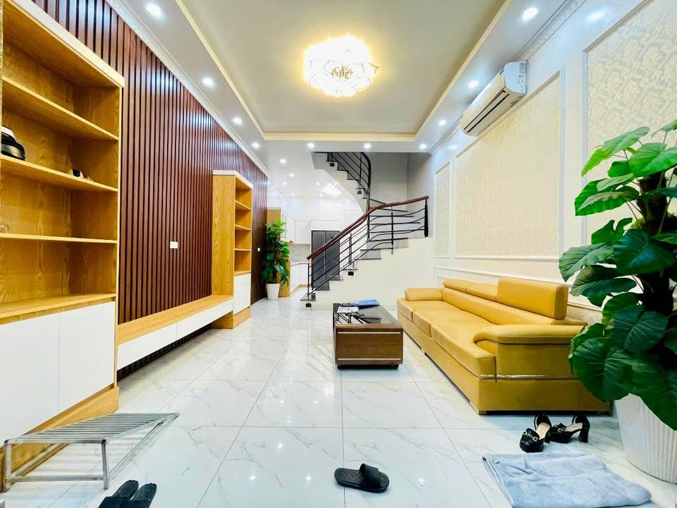 Nhà đẹp Kim Ngưu 40m² giá 8.38 tỷ - Sẵn sàng ở ngay!