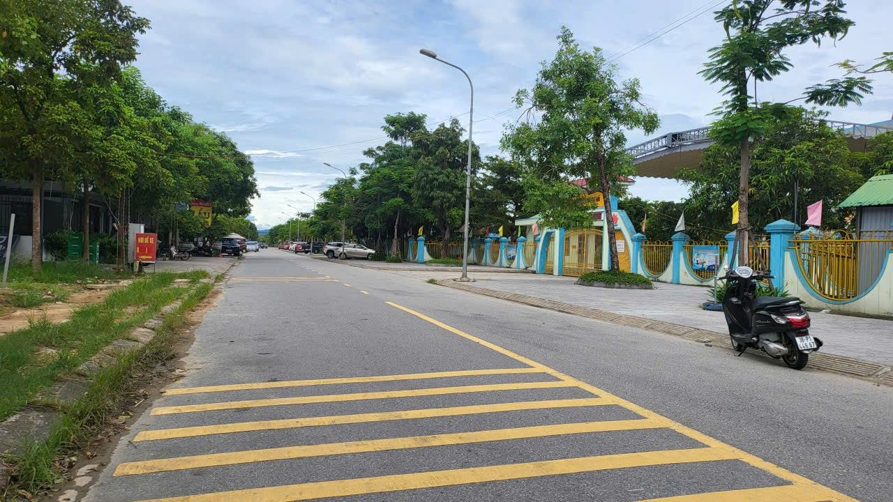 Đất mặt đường Là Sơn Phu Tử, 342.2m² giá 14 tỷ - Kinh doanh sầm uất!