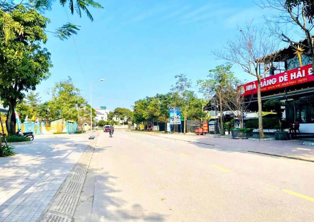 Bán đất phường Nguyễn Du 343m² giá 14 tỷ - Kinh doanh sầm uất mặt đường La Sơn Phu Tử!