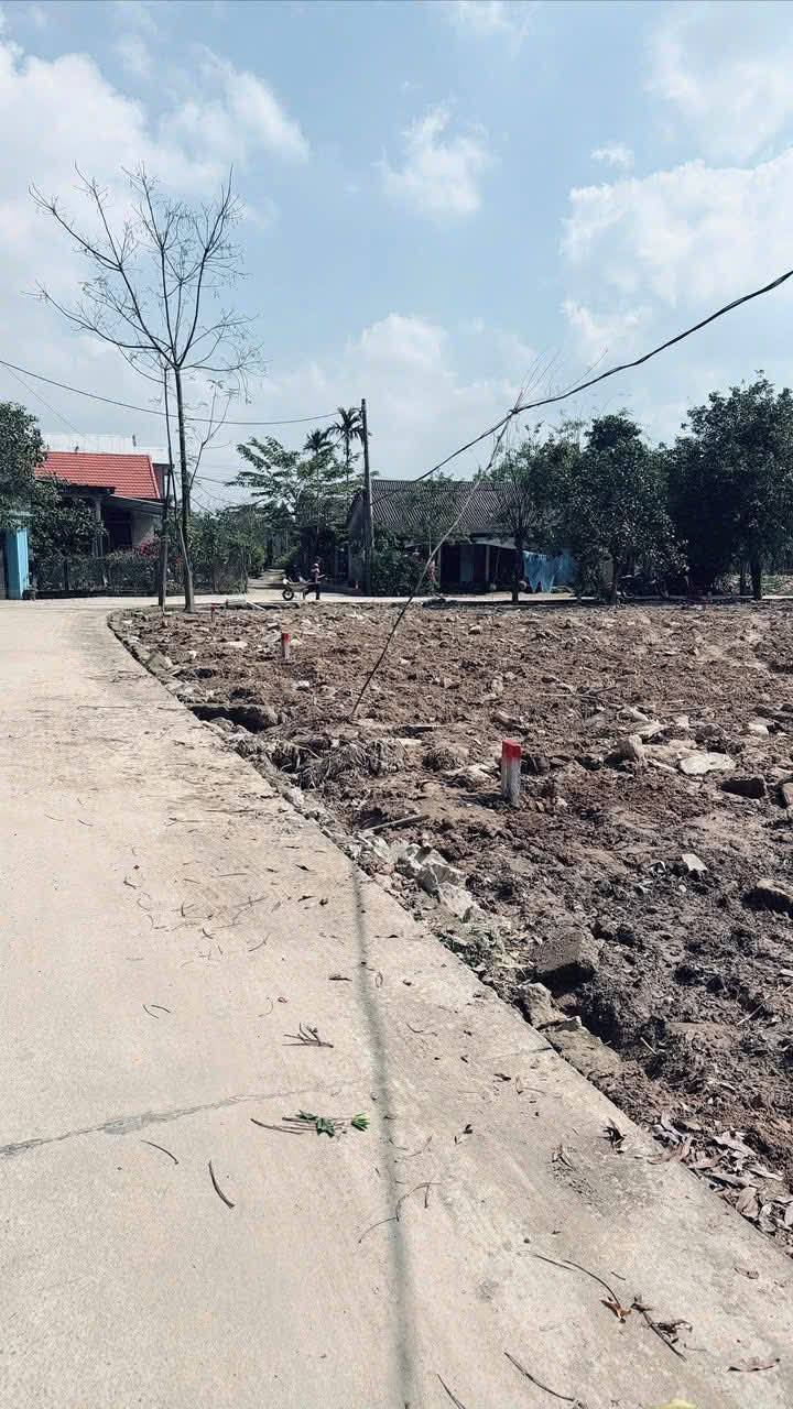 Đất nền Kiệt Lý Thần Tông, Hương Hồ, 111m² giá 700 triệu - Sổ hồng chính chủ!