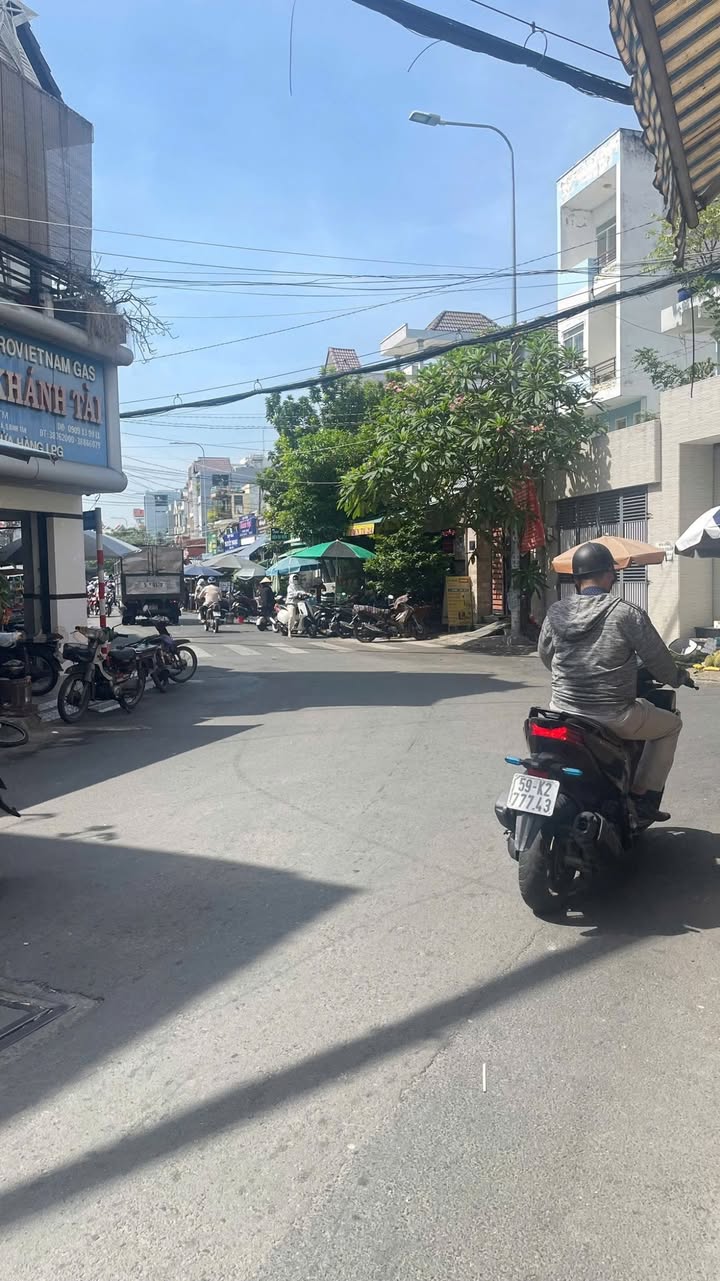 Nhà mặt tiền kinh doanh Hoàng Văn Hợp, An Lạc A, 18m² giá 2.8 tỷ - Đầu tư sinh lời ngay!