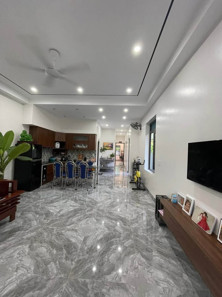 Nhà cấp 4 ngõ Sơn Hà, 156m² giá 1 tỷ - Vị trí đẹp, đầy đủ tiện nghi!