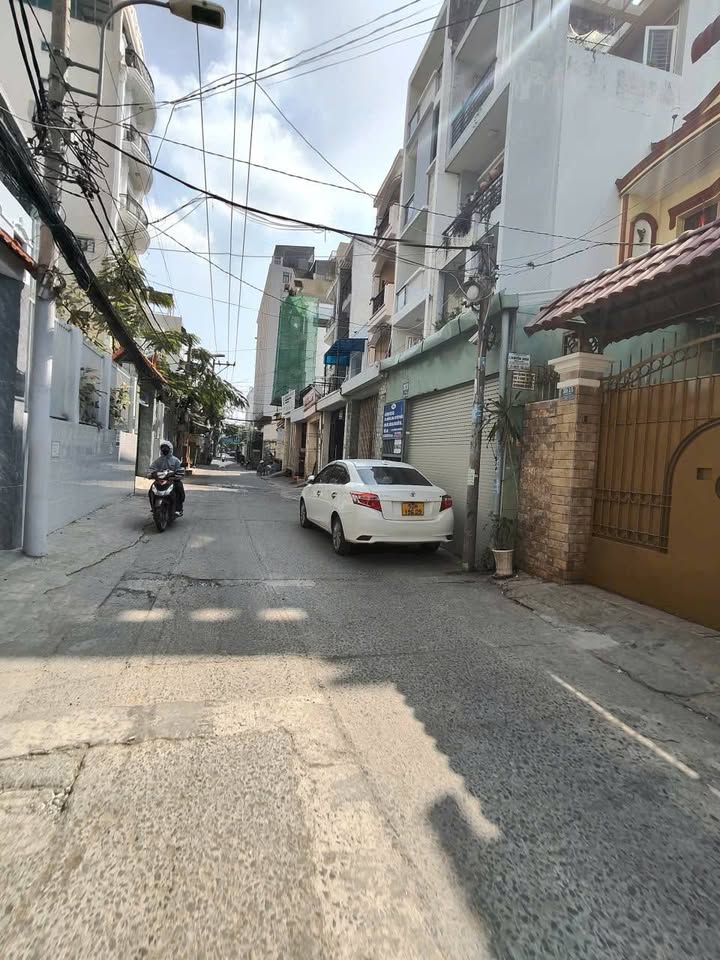 Nhà hẻm xe hơi 6m Tân Kiểng Quận 7 105m² giá 13 tỷ - Kinh doanh lý tưởng!