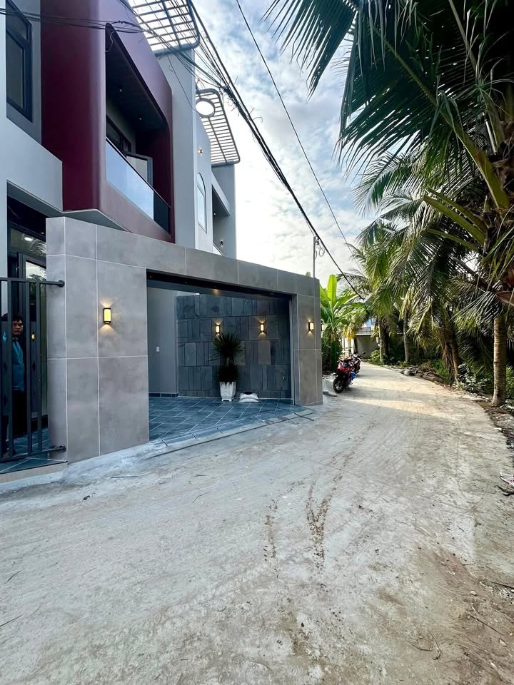 Nhà phố liền kề mới xây tại Trung An, Mỹ Tho 85m² giá 2.68 tỷ - Full nội thất, sẵn ở ngay!