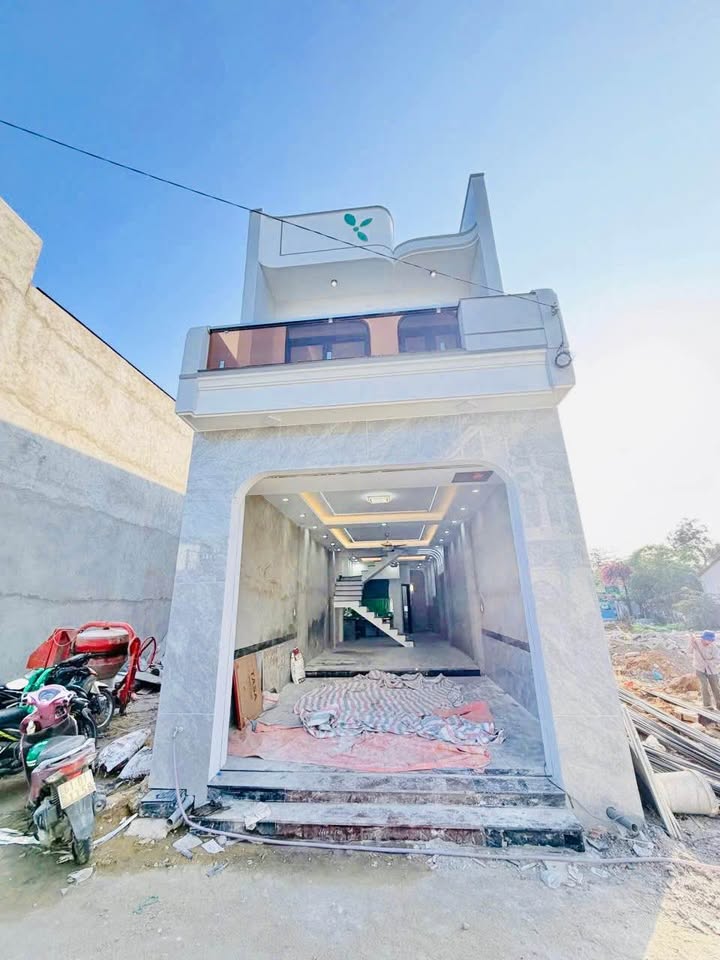 Nhà phố 1 trệt 1 lầu 81.6m² đường Nguyễn Tri Phương - Giá 3.95 tỷ thương lượng!