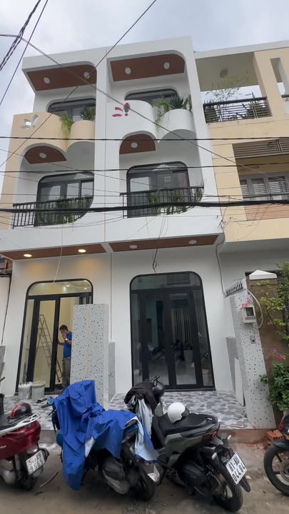 Nhà phố Tân Phú 50m² giá 5 tỷ - Xây mới 100%, hẻm 6m rộng rãi!