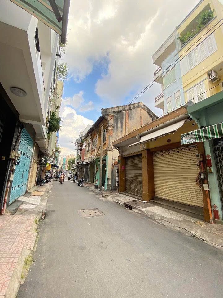 Nhà mặt tiền Tân Hàng, Phường 10, Quận 5, 46m² giá 8.99 tỷ - Cơ hội đầu tư tuyệt vời!