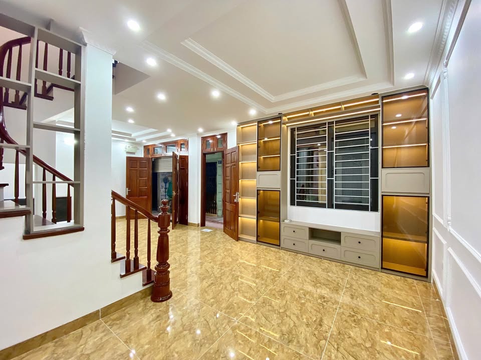 Nhà 5 tầng Trần Khát Chân, Hai Bà Trưng 54m² giá 11.9 tỷ - Thiết kế hiện đại, sẵn sàng giao dịch!