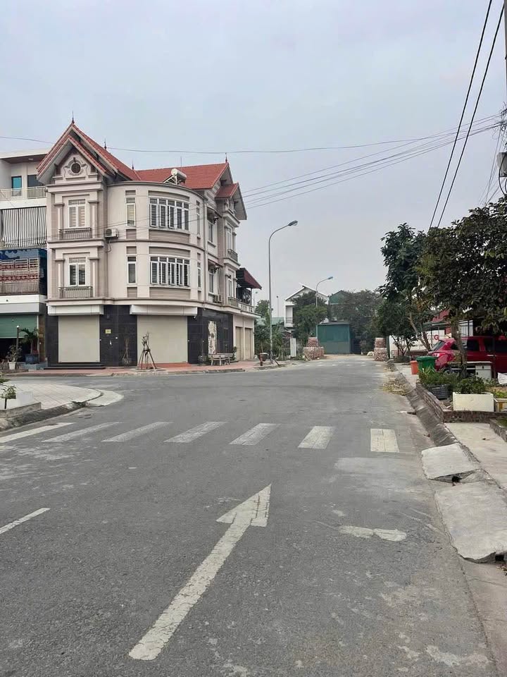 Đất nền khu đô thị phía Tây thị trấn Gia Lộc 105,5m² giá 4 tỷ - Đầu tư lý tưởng!