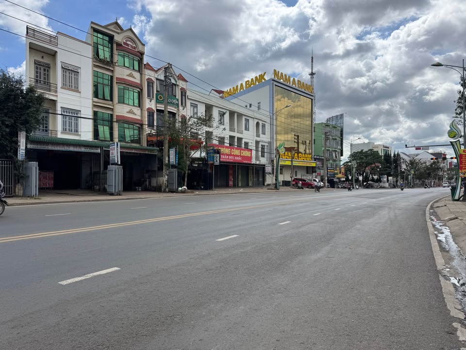 Cho thuê nhà mặt tiền 5x20m tại Đức Trọng - Kinh doanh đa ngành nghề hấp dẫn!