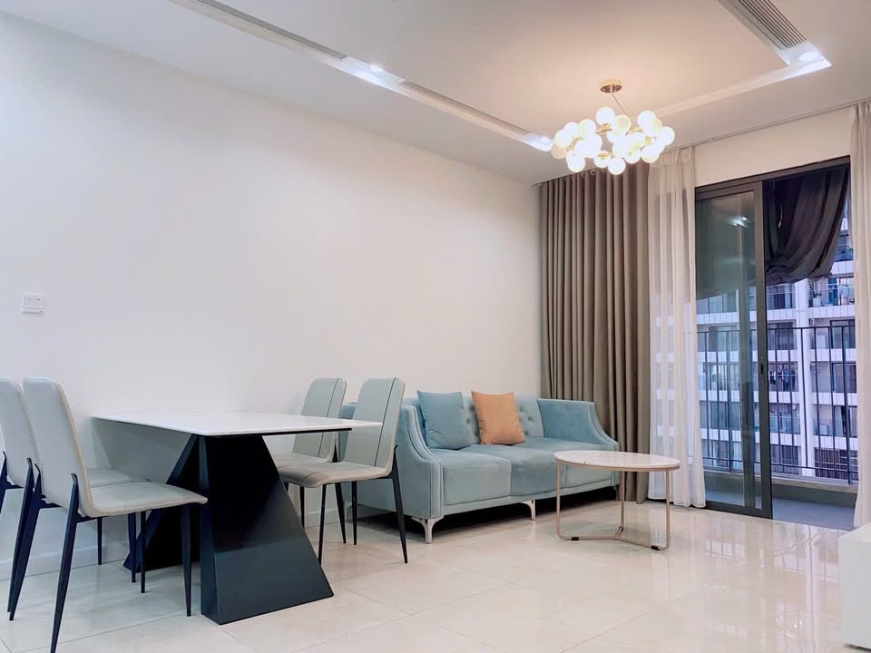 Căn hộ 2PN C1 D’Capitale Trần Duy Hưng giá 20 triệu - Full nội thất sang trọng!