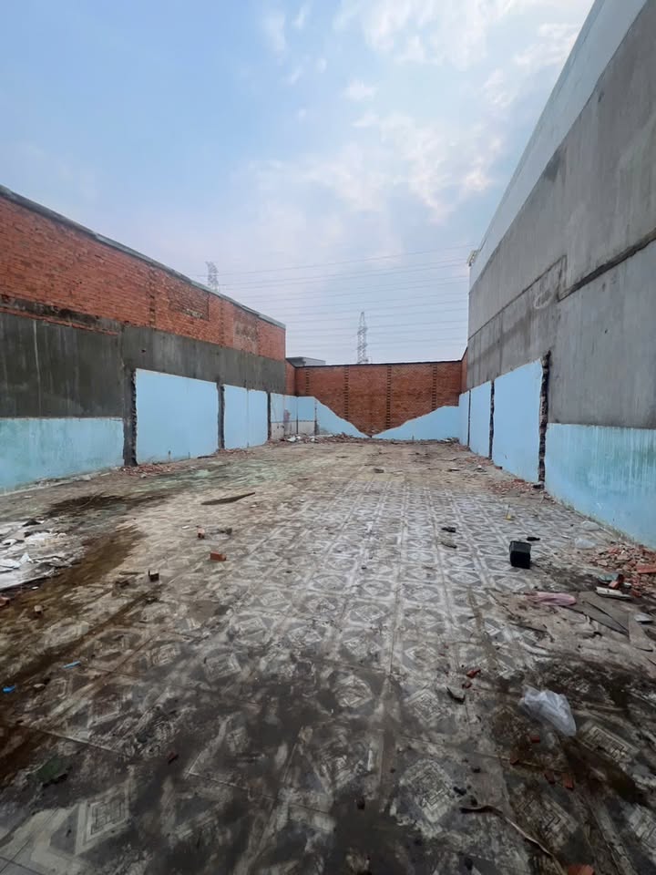 Đất nền Quận 12 110m² giá 6.15 tỷ - Mặt tiền đường nhựa thông thoáng