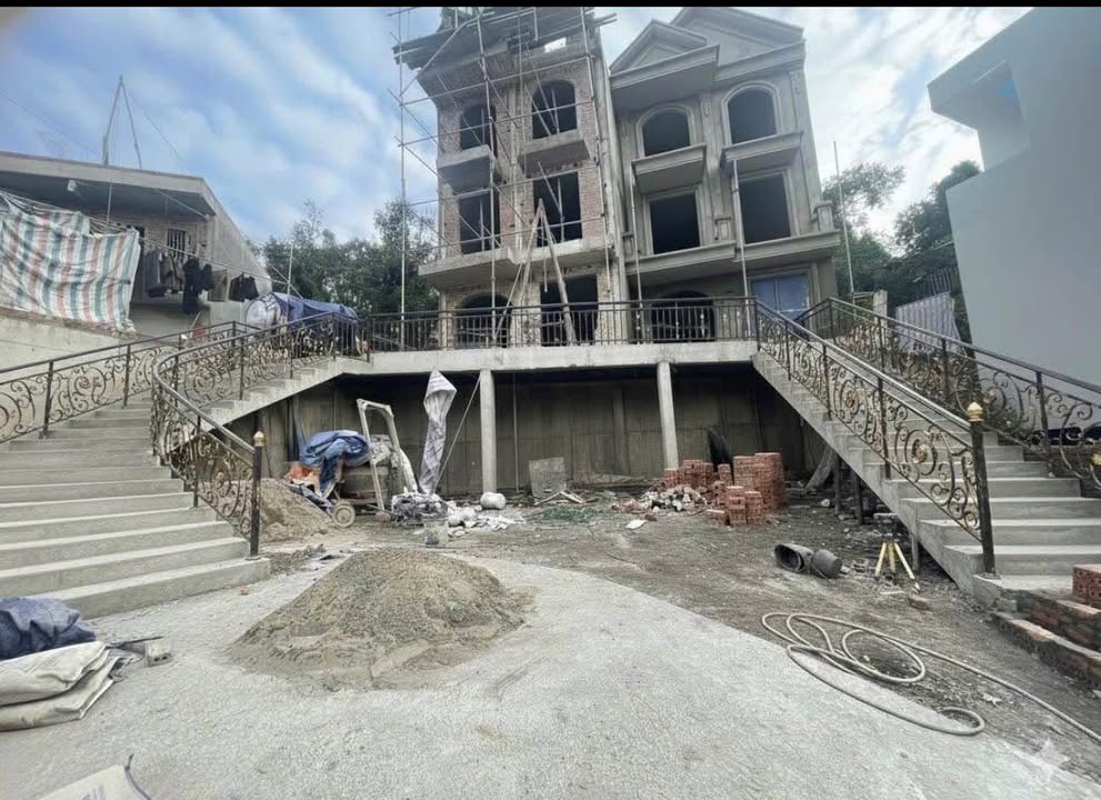 Nhà 3 tầng Trần Hưng Đạo, Hạ Long 151m² giá 3.85 tỷ - Đầu tư sinh lời ngay!