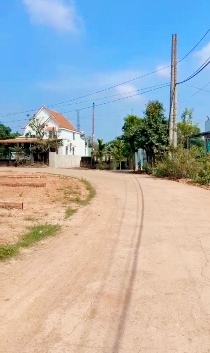 Lô đất ở Ấp 4, Sông Trầu 327m² giá hơn 500 triệu - Đầu tư sinh lời ngay!