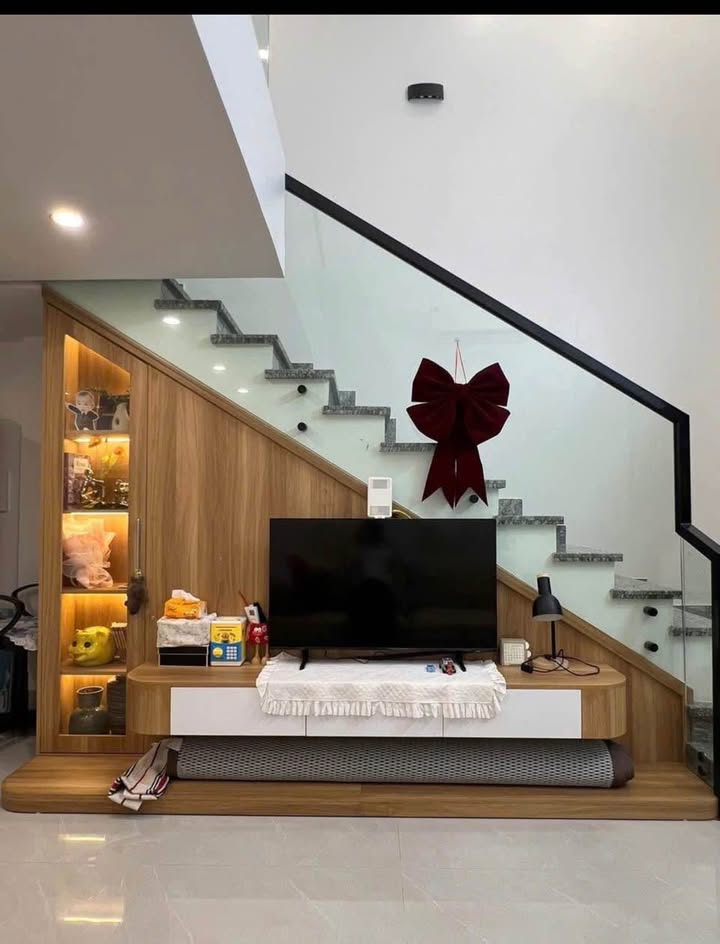 Nhà 1,5 tầng Cẩm Thuỷ 46m² giá 1,7 tỷ - Thiết kế hiện đại, để lại nội thất!