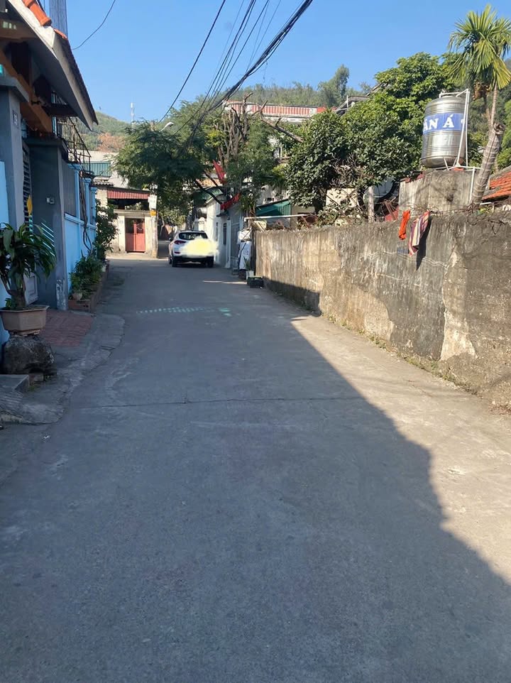 Đất nền km7, Phường Quang Hanh 369m² giá 3,1 tỷ - Ô góc, hứa hẹn tiềm năng sinh lời!